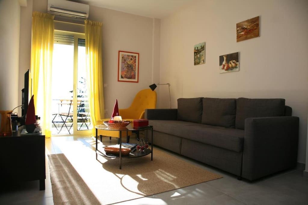 Lovely Sea Front Apartment 伊第亚 外观 照片